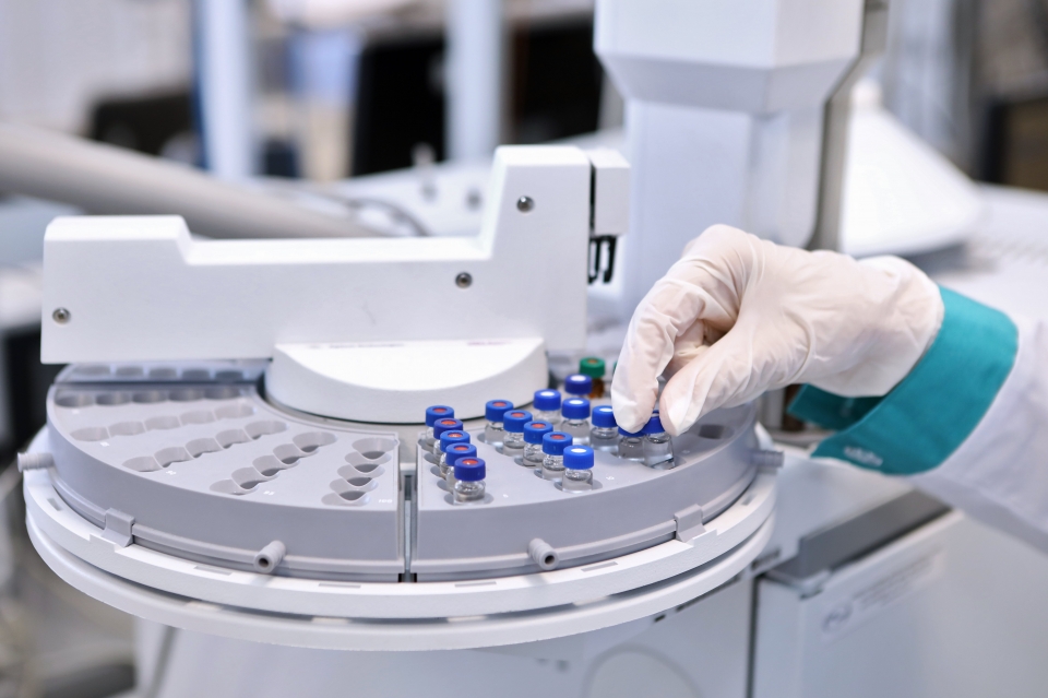 Stable conjugation confers the dual-payload ADC with good potency and safety